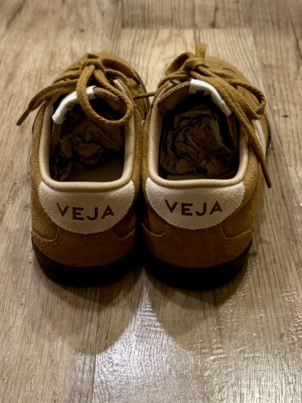 VEJA VOLLEY SUEDE TENT NATURAL EAGLE - Picture 4 of 4